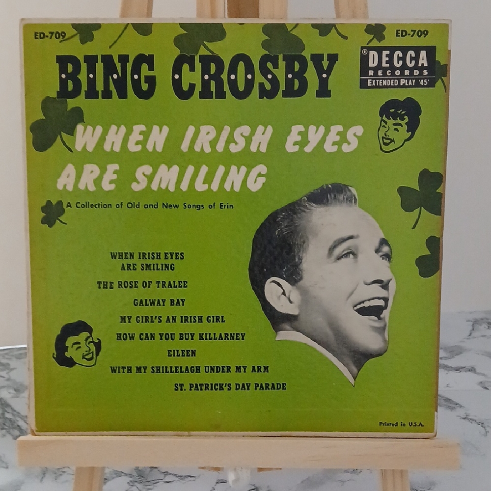 Bing Crosby 2 X Vinyl 1950 #ED-709 Decca records 45RPM, EP
